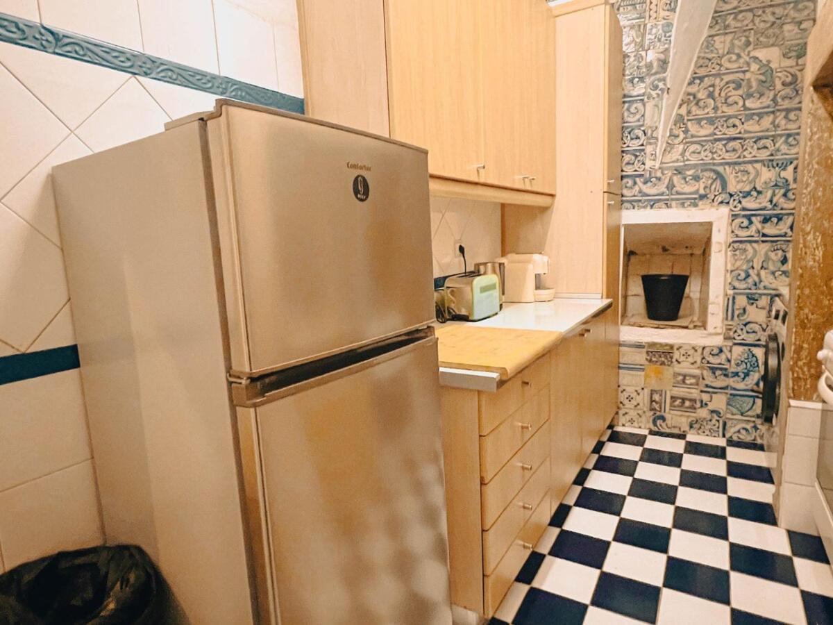Charming 5 Bedroom In Traditional Apartamento